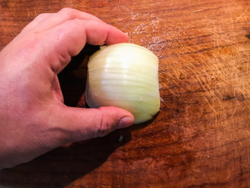 Zwiebeln schneiden
