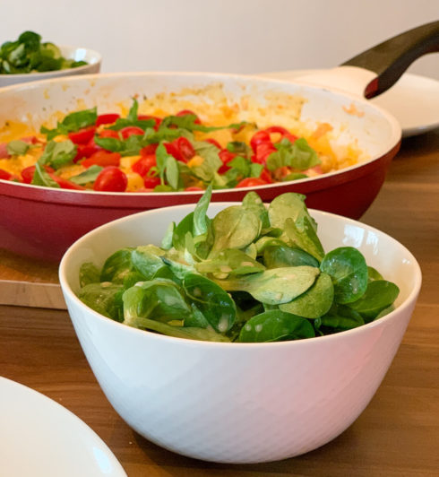 Bauern-Omelette mit Katroffeln und Mettwurst