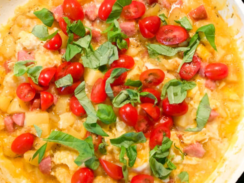 Bauern-Omelette mit Katroffeln und Mettwurst