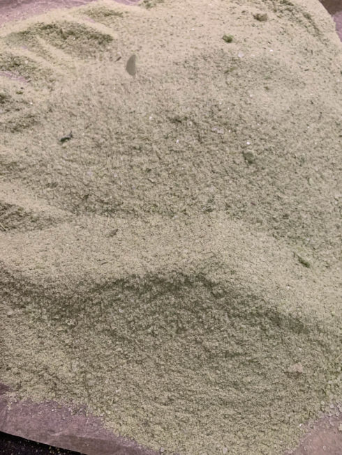 Geschenke aus der Küche: selbstgemachtes Kräutersalz