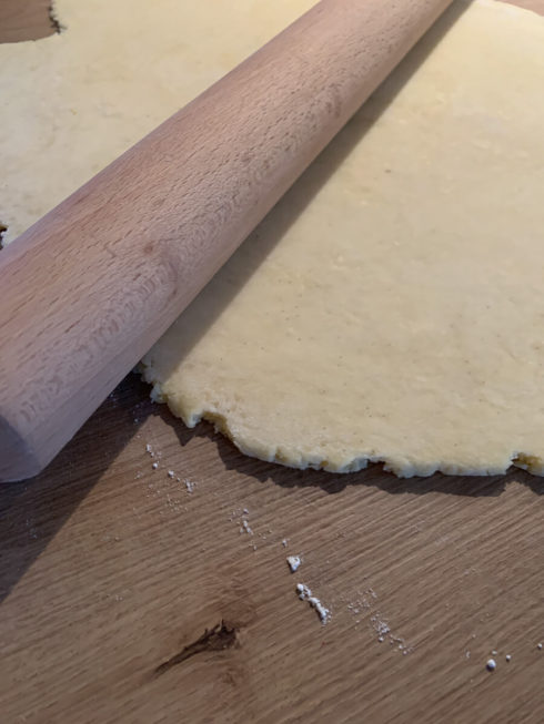 Plätzchen backen - Salzkaramell-Rauten mit Macadamia-Nüssen