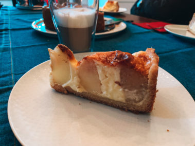 Apfel-Pudding-Kuchen